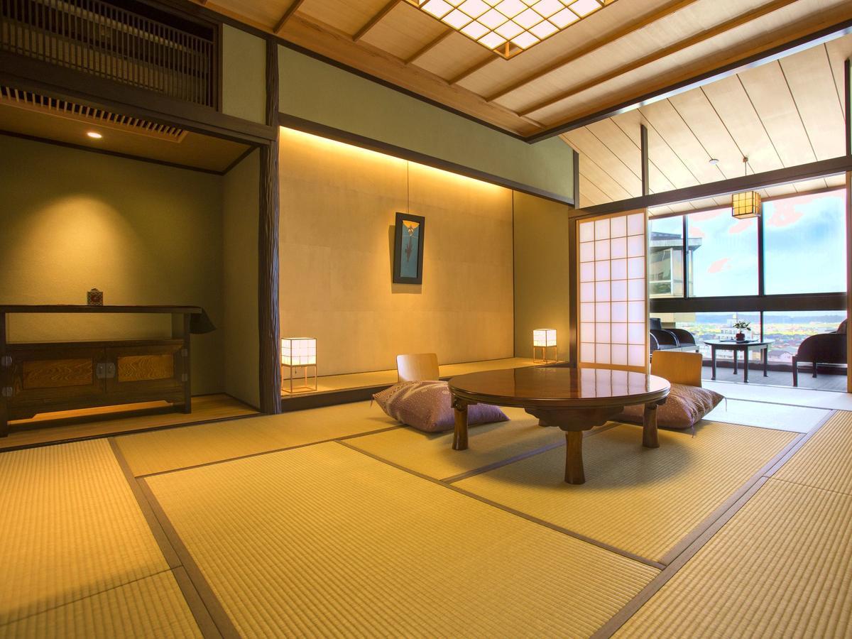 Yamashiro Onsen Midori No Yado Bansyoukaku Hotell Kaga  Eksteriør bilde
