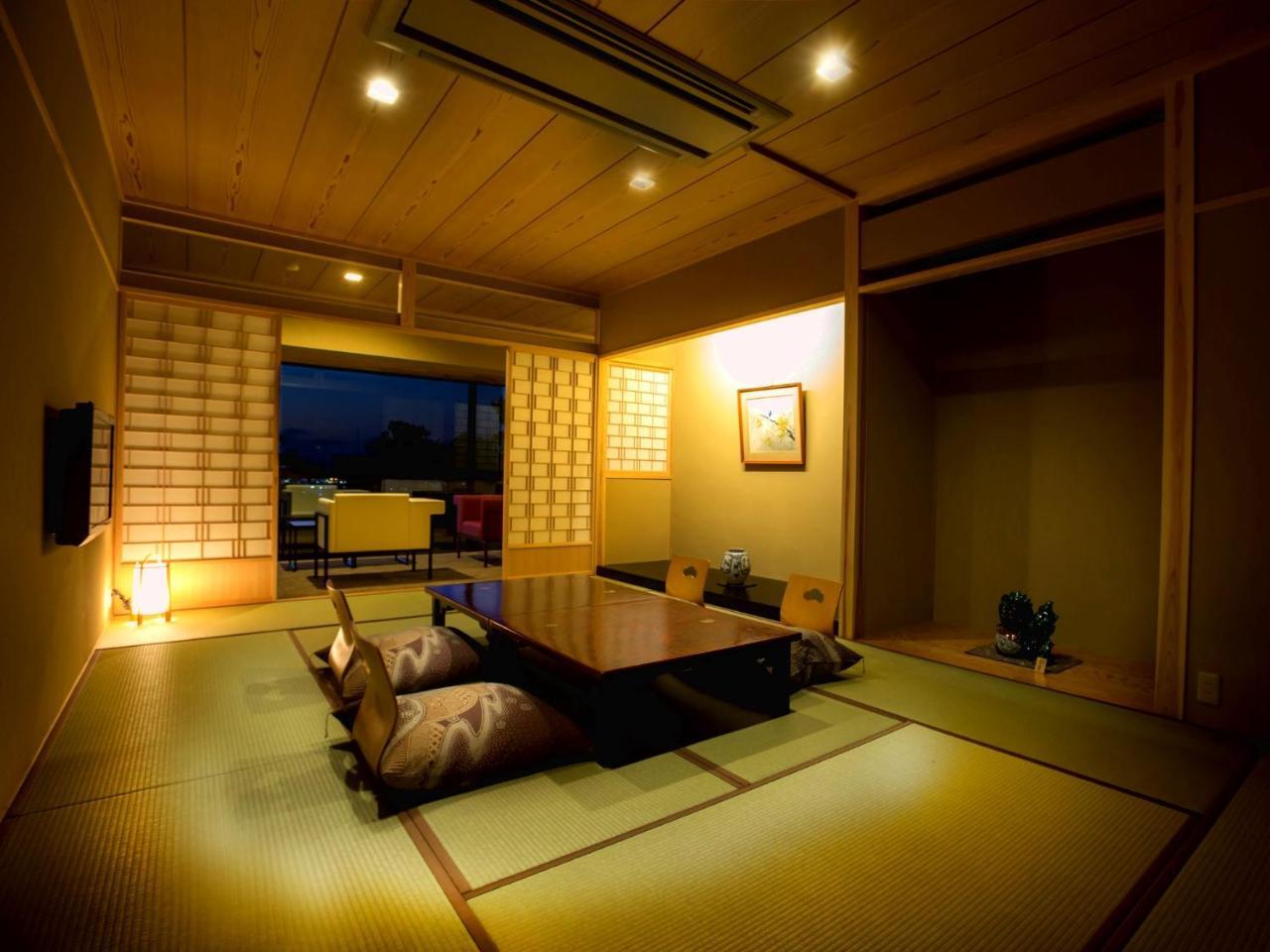 Yamashiro Onsen Midori No Yado Bansyoukaku Hotell Kaga  Eksteriør bilde